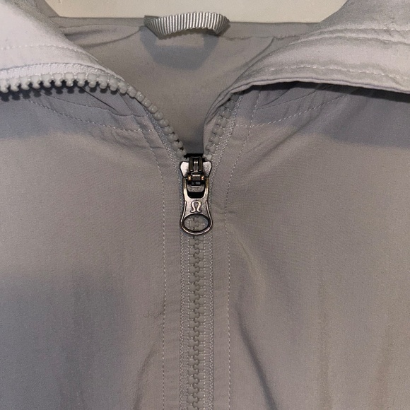 Lululemon Women's Cinch Waist Full-Zip Anorak Hooded Jacket - Picture 2 of 5